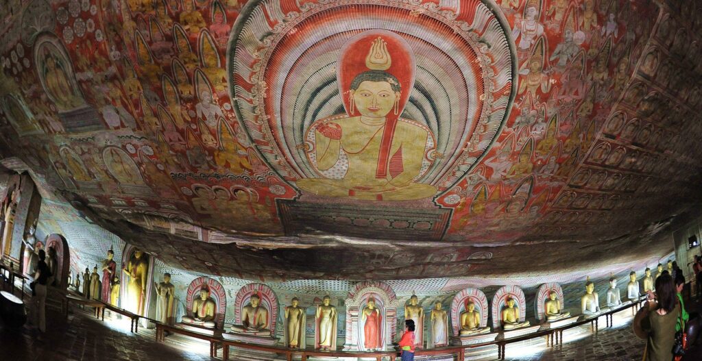 ダンブッラ石窟寺院